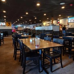 Fred’s Steakhouse - Dining room