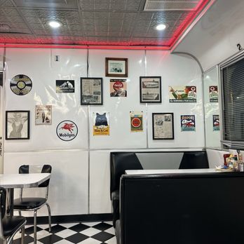 Penny's Diner - Diners Near Me - Wellington, Kansas Penny's Diner - Diners Near Me - Wellington, Kansas