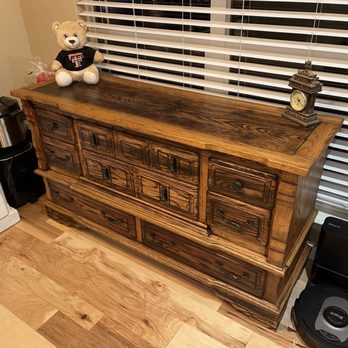 Farmhouse Finishings Lubbock - 1970's Broyhill Dresser with Custom Burned Finish - Refinishing Services Near Me Farmhouse Finishings Lubbock - 1970's Broyhill Dresser with Custom Burned Finish - Refinishing Services Near Me