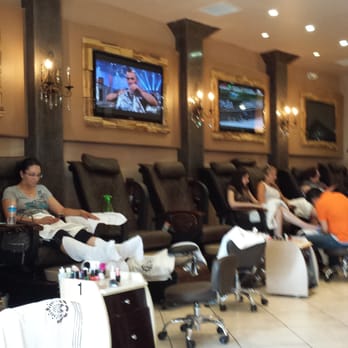 Spa & Nails On Mesa - Nail Salons Near Me - El Paso, Texas