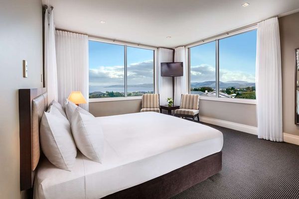 Hilton Lake Taupo by null
