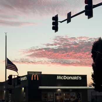 McDonald's - Burgers Near Me - Paramount, California McDonald's - Burgers Near Me - Paramount, California