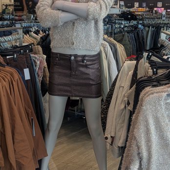 Kohl's - Mannequin - Department Stores Near Me - LEVITTOWN, New York