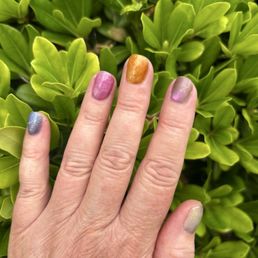 Cat's eye sparkle nails. Wish it was sunny so you could see the sparkling!