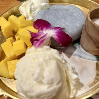 Thaiger Den - Mango stick rice - Thai Near Me - Malden, Massachusetts