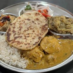 Rehanas - Chicken Curry Thali with Lentils.