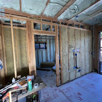 Ronaldo Taping Mud - Before drywall - Painters Near Me