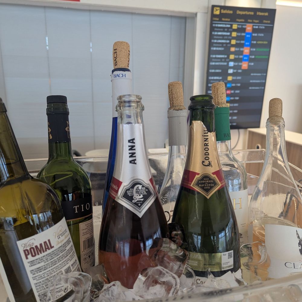 Sala Aretoa - Airport Lounges Near Me - Loiu, BI