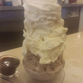 Superior Dairy - Cookies and vanilla - Ice Cream & Frozen Yogurt Near Me - Hanford, California