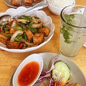 Basil & Co - Crispy Vegetarian Egg Rolls (2) Hot Basil with fried tofu Jasmine Rice Crispy Banana Rolls (3)  So fresh and so fast! - Thai Near Me - Diamond Bar, California