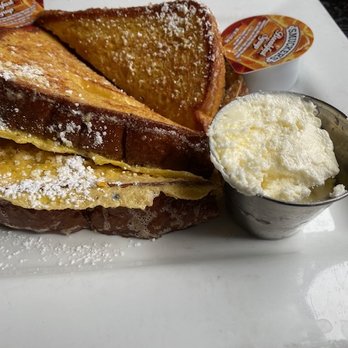 Hennessey's Grill - Juice Bars & Smoothies Near Me - Seal Beach, California