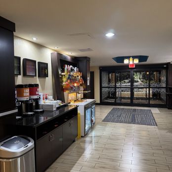 Hampton Inn Raleigh/Clayton I-40 - Hotels Near Me - Garner, North Carolina Hampton Inn Raleigh/Clayton I-40 - Hotels Near Me - Garner, North Carolina