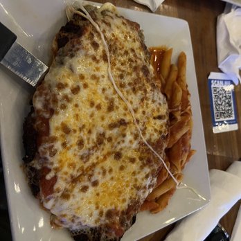 Berries In the Grove - Chicken Parmigiana - New American Near Me - Miami, Florida Berries In the Grove - Chicken Parmigiana - New American Near Me - Miami, Florida