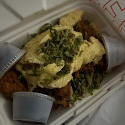 Waffle Champion - Chicken and waffles with fried leeks and egg