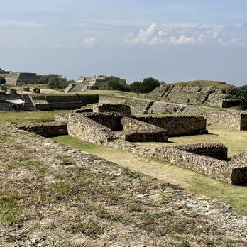 Monte Albán - Landmarks & Historical Buildings Near Me - Oaxaca, OAX