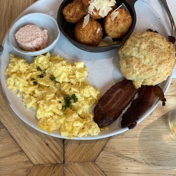 Magnolia Table - Breakfast was on the table LESS than 30 sec after ordering, ice cold, must have dished up for someone else? - Breakfast & Brunch Near Me - Waco, Texas