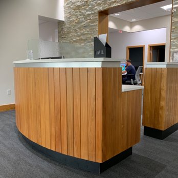 Sarasota Dentistry - Front desk area - Cosmetic Dentists Near Me - Sarasota, Florida Sarasota Dentistry - Front desk area - Cosmetic Dentists Near Me - Sarasota, Florida
