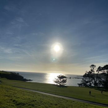 Pebble Beach Golf Links - Golf Near Me - Pebble Beach, California