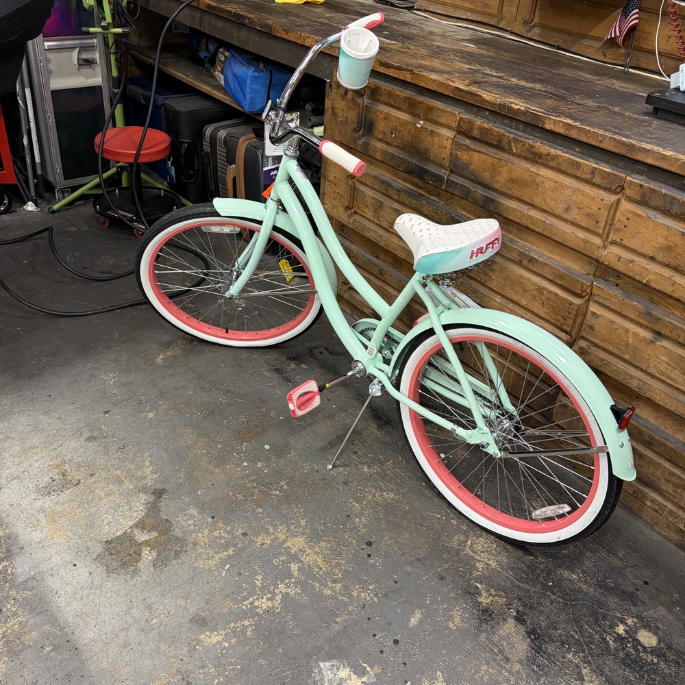 Bicycles make great gifts! Bicycles make great gifts!