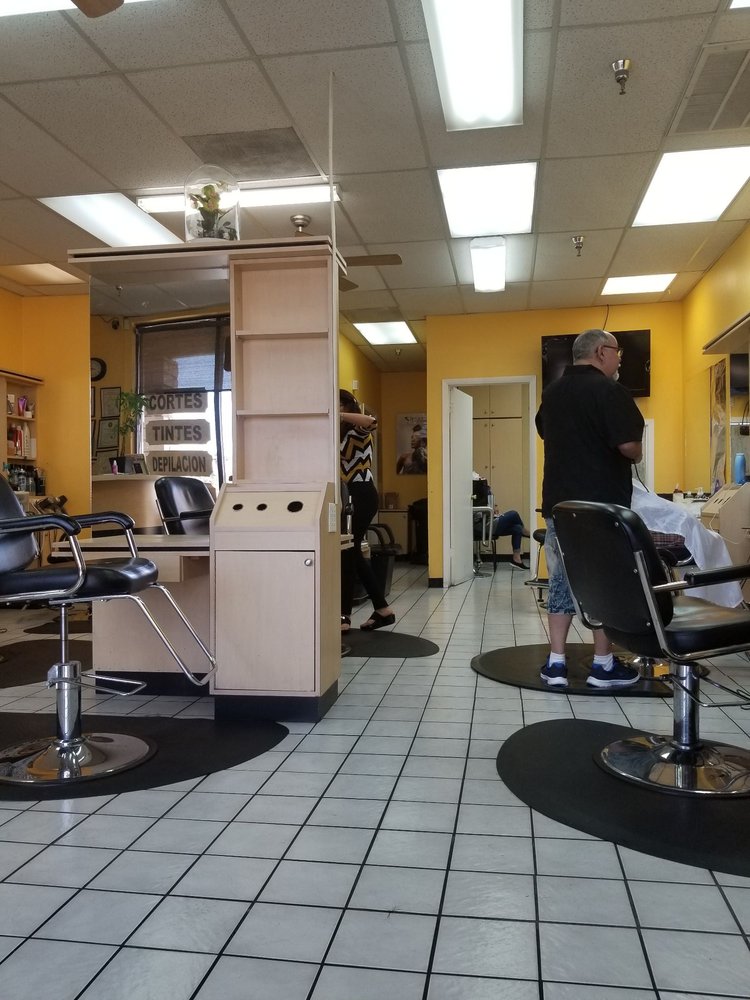 Cabellos Beauty Salon Logo