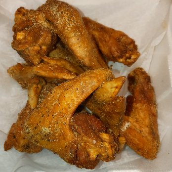 Hollywood Show Bar - Thursday night 4 to 9 pm .75¢ each Jumbo Chicken Wings Eat in ONLY! - Dive Bars Near Me - East Pittsburgh, Pennsylvania Hollywood Show Bar - Thursday night 4 to 9 pm .75¢ each Jumbo Chicken Wings Eat in ONLY! - Dive Bars Near Me - East Pittsburgh, Pennsylvania