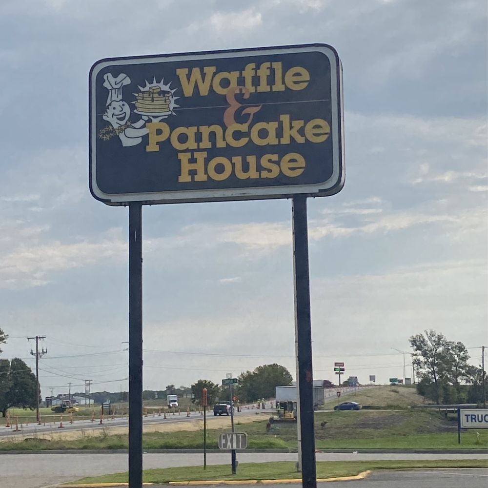 Waffle & Pancake House - Sign - Breakfast & Brunch Near Me - Charleston, Missouri