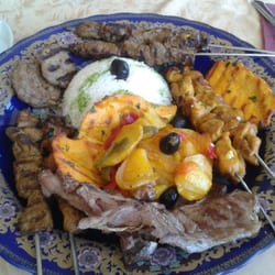 Rifeño - Parrillada de la casa, un poco de cada carne del menú