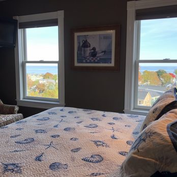 Two Village Square Inn - Awesome room with amazing views! - Hotels Near Me - Ogunquit, Maine