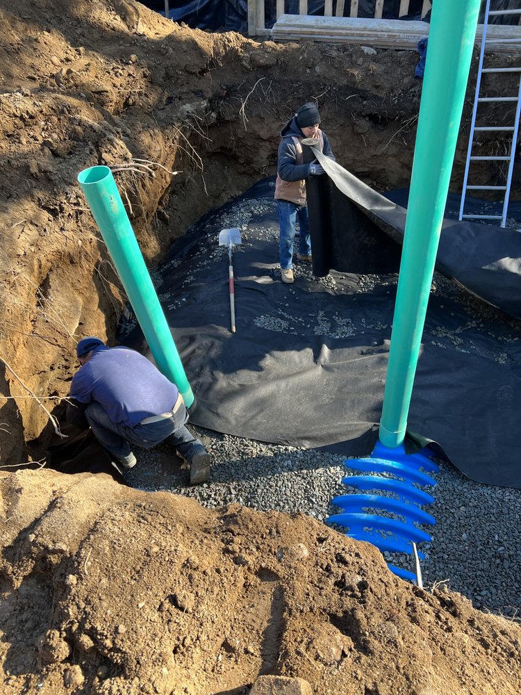 Slide of Lavariega Construccion