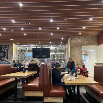 Parkstone Wood Kitchen - Park stone bar - New American Near Me - Portland, Oregon