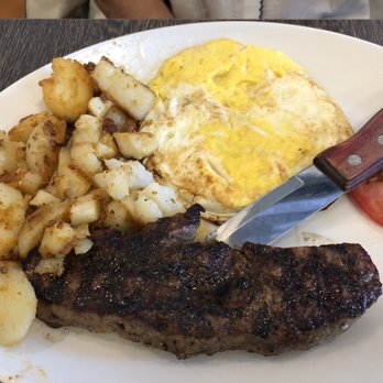 Bobby's Hideaway - Steak and eggs - Breakfast & Brunch Near Me - Mississauga, Ontario Bobby's Hideaway - Steak and eggs - Breakfast & Brunch Near Me - Mississauga, Ontario
