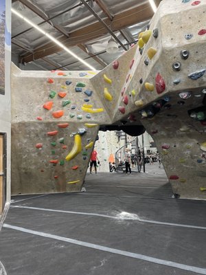 Hangar 18 South Bay by null