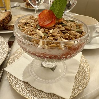 La Fontaine - Yaourt parfait - Breakfast & Brunch Near Me - Las Vegas, Nevada La Fontaine - Yaourt parfait - Breakfast & Brunch Near Me - Las Vegas, Nevada