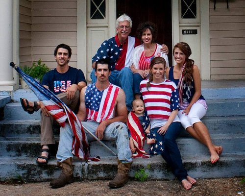 Guyette Roofing and Construction Logo