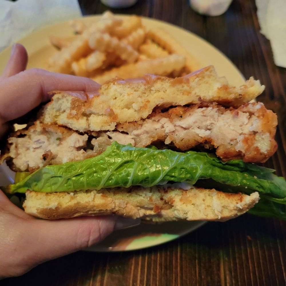 R Place Pub and Pizza - Fried Tenderloin - Pizza Near Me - Kelley, Iowa R Place Pub and Pizza - Fried Tenderloin - Pizza Near Me - Kelley, Iowa