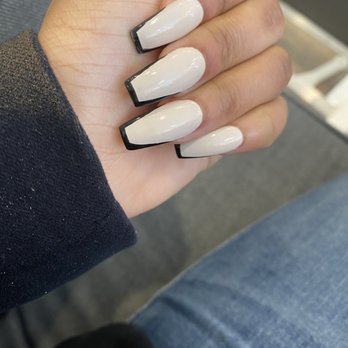 Pink Toes - Acrylic set, coffin shape , black trim - Nail Salons Near Me - Sunnyside, New York Pink Toes - Acrylic set, coffin shape , black trim - Nail Salons Near Me - Sunnyside, New York