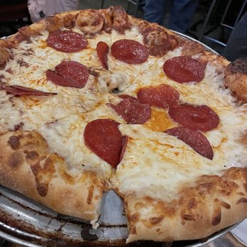 Crispy's Springfield Gallery - The Pearl - Pizza Near Me - Jacksonville, Florida Crispy's Springfield Gallery - The Pearl - Pizza Near Me - Jacksonville, Florida