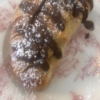 Little Hen - Nutella croissant - Breakfast & Brunch Near Me - Miami, Florida