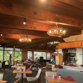 Kula Lodge & Restaurant - Inside restaurant- - Breakfast & Brunch Near Me - Kula, Hawaii Kula Lodge & Restaurant - Inside restaurant- - Breakfast & Brunch Near Me - Kula, Hawaii