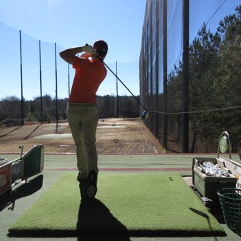 Paragon Golf - Hitting shots in bays 32 and 33 on the 2nd floor. Far right end of the platform. - Golf Near Me - Duluth, Georgia