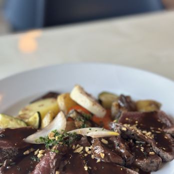 Freddie's Kitchen at the Cole - French Near Me - Palm Springs, California Freddie's Kitchen at the Cole - French Near Me - Palm Springs, California