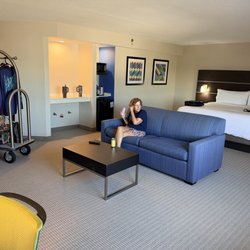 Holiday Inn Longview - North - Suite!!