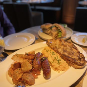 RH Guesthouse - American breakfast - Guest Houses Near Me - New York, New York RH Guesthouse - American breakfast - Guest Houses Near Me - New York, New York