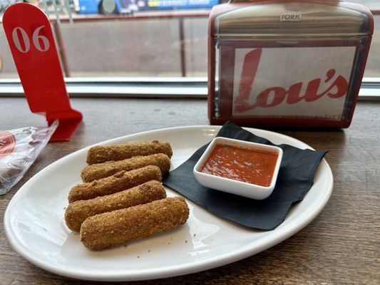 Lou's Italian Specialties by null