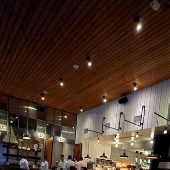 Coastal Fish Company - Inside dining and bar area 2 - Seafood Near Me - Memphis, Tennessee