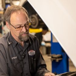 GARY'S AUTOMOTIVE