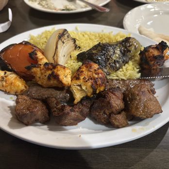 Aladdin Pita - Mixed grill - Middle Eastern Near Me - Merrillville, Indiana