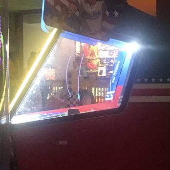 John's Incredible Pizza - Riverside - Smudges on machines. None were cleaned or sanitized during the hours we were there. - Arcades Near Me - Riverside, California John's Incredible Pizza - Riverside - Smudges on machines. None were cleaned or sanitized during the hours we were there. - Arcades Near Me - Riverside, California