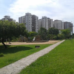 Praça Professor Leonardo Macedônia