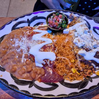 Kalaveras - 1 Enchilada and 1 Chile Relleno Combination - New Mexican Cuisine Near Me - Long Beach, California